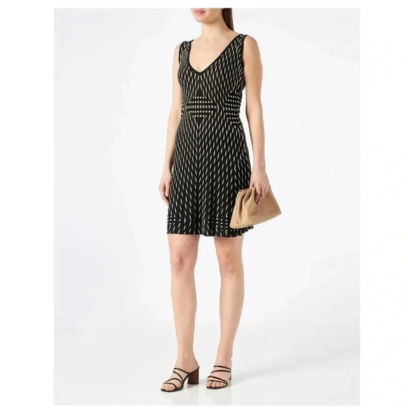 Desigual Black and Khaki Geometric Vneck Dress Size Medium - Picture 1 of 10